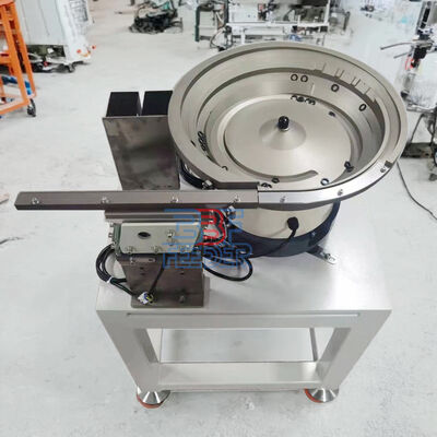 Elektromagnetic Vibration Motor Vibratory Feeding System Featuring CUH Controller Optimized for and Accurate Material Feeding in Factories (Sistem pemakanan getaran motor elektromagnetik dengan fitur pengontrol CUH yang dioptimalkan untuk pemakanan material yang akurat di pabrik)