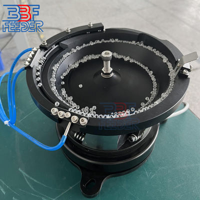 Mesin Vibratory Bowl Multilane yang Berputar Bagian Kecil Komponen Feeder Vibrating